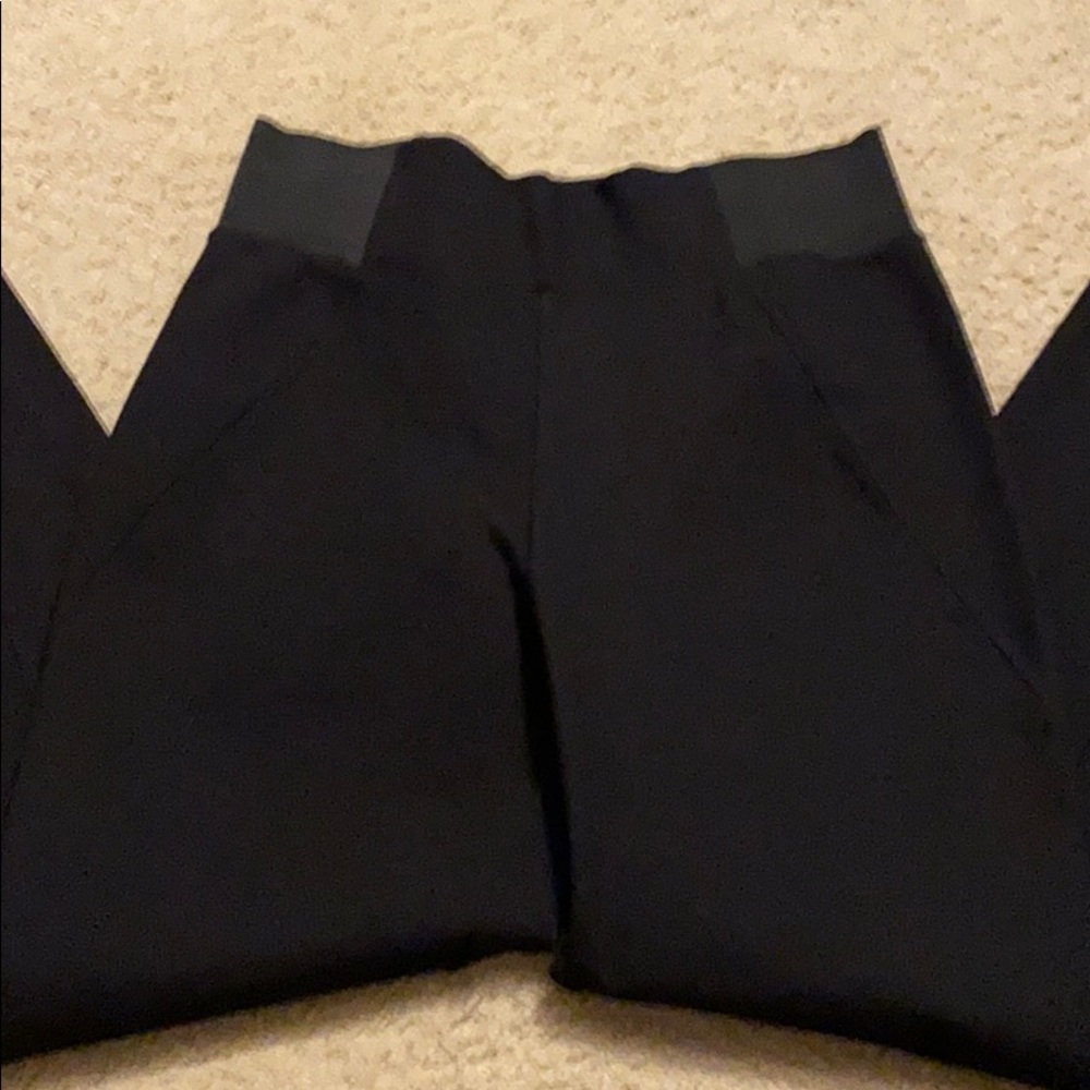 Black pants - Picture 2 of 7